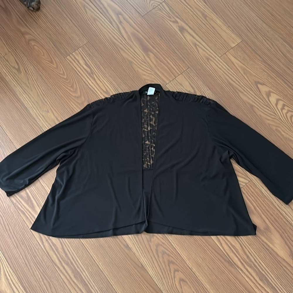 🌹Michelle Lynn Black Lace Cardigan, shrug top with lace & ruffle back detail 3X - Picture 9 of 11